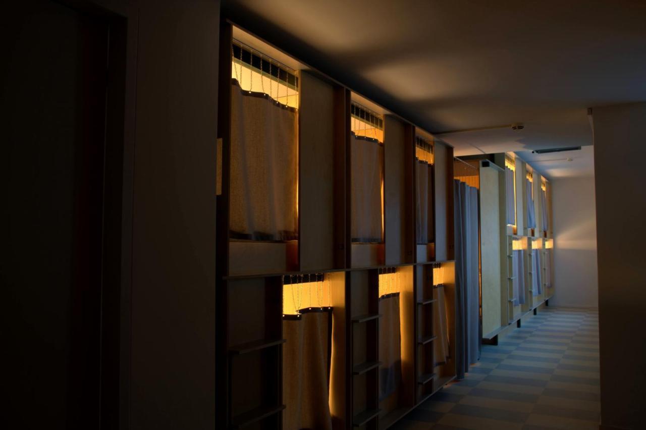 Green Marmot Capsule Hotel Zuerich Ngoại thất bức ảnh