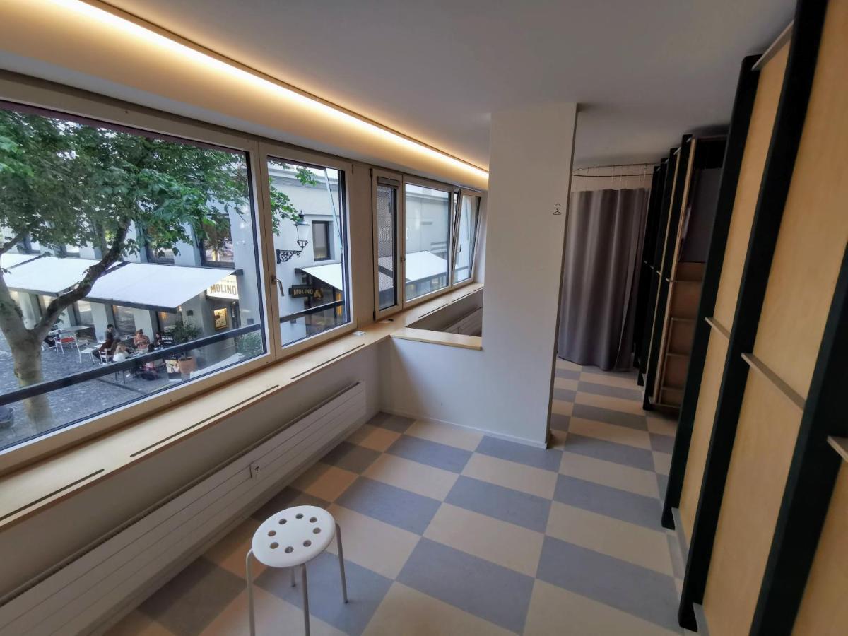 Green Marmot Capsule Hotel Zuerich Ngoại thất bức ảnh