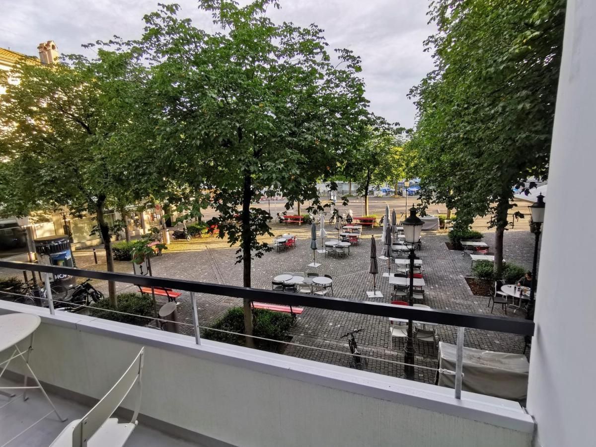 Green Marmot Capsule Hotel Zuerich Ngoại thất bức ảnh
