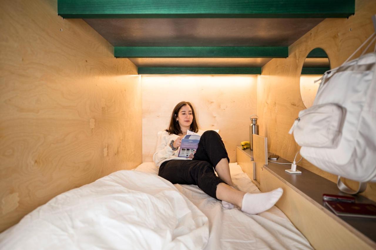 Green Marmot Capsule Hotel Zuerich Ngoại thất bức ảnh