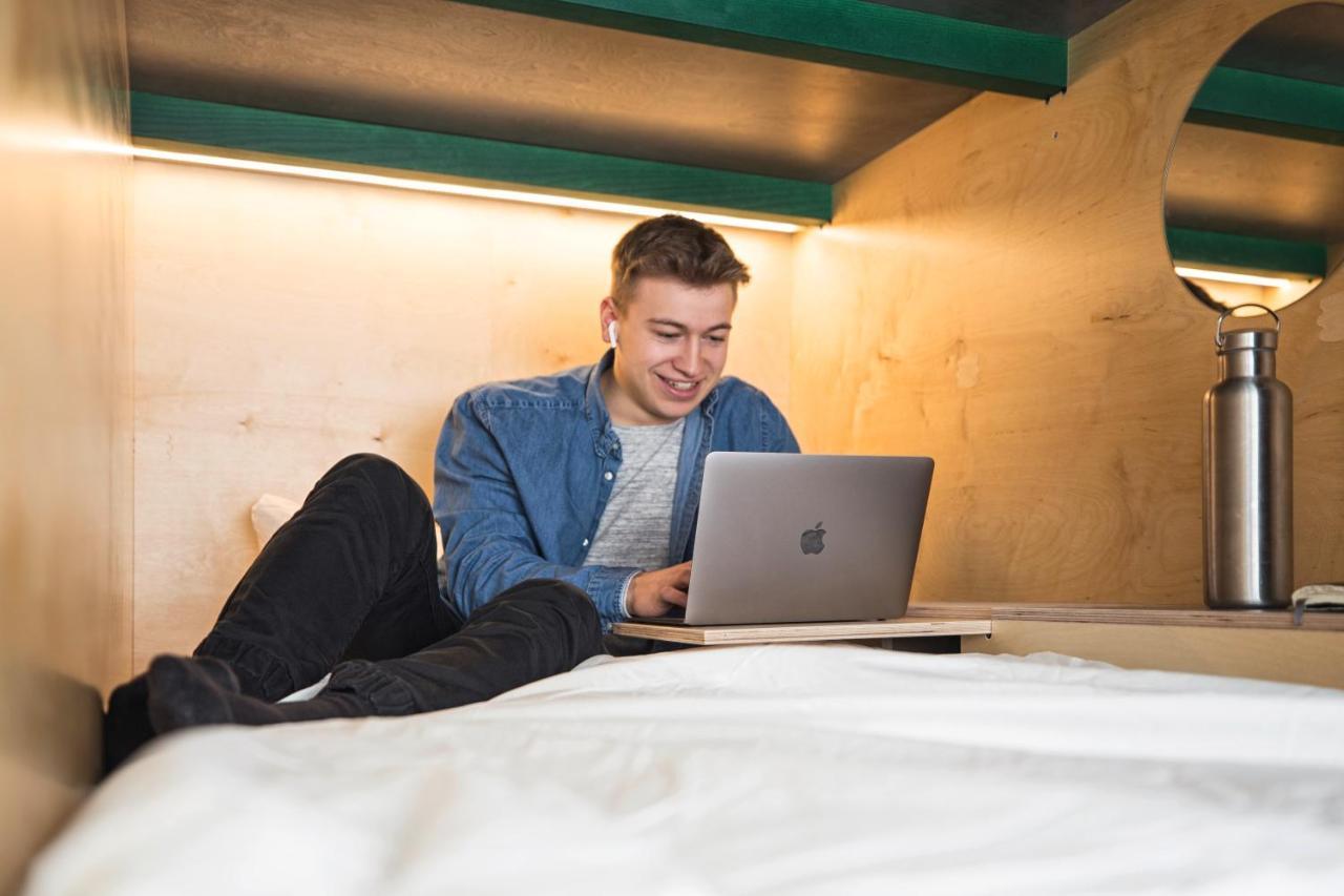 Green Marmot Capsule Hotel Zuerich Ngoại thất bức ảnh