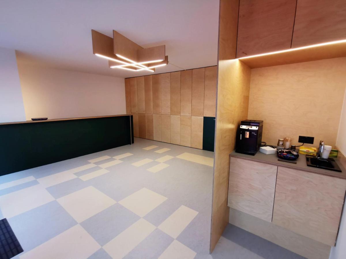 Green Marmot Capsule Hotel Zuerich Ngoại thất bức ảnh